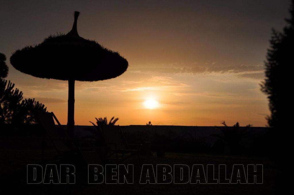 Отель Dar Ben Abdallah Zougueg Экстерьер фото